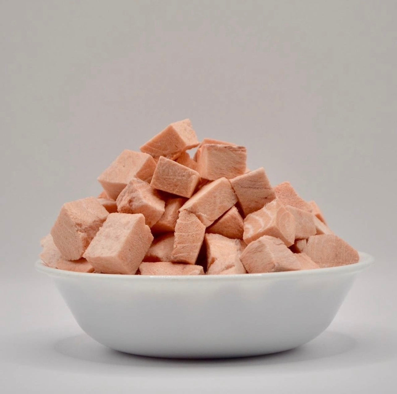 HAPPY CLAWS LUCKY PAWS FREEZE DRIED SALMON CUBES