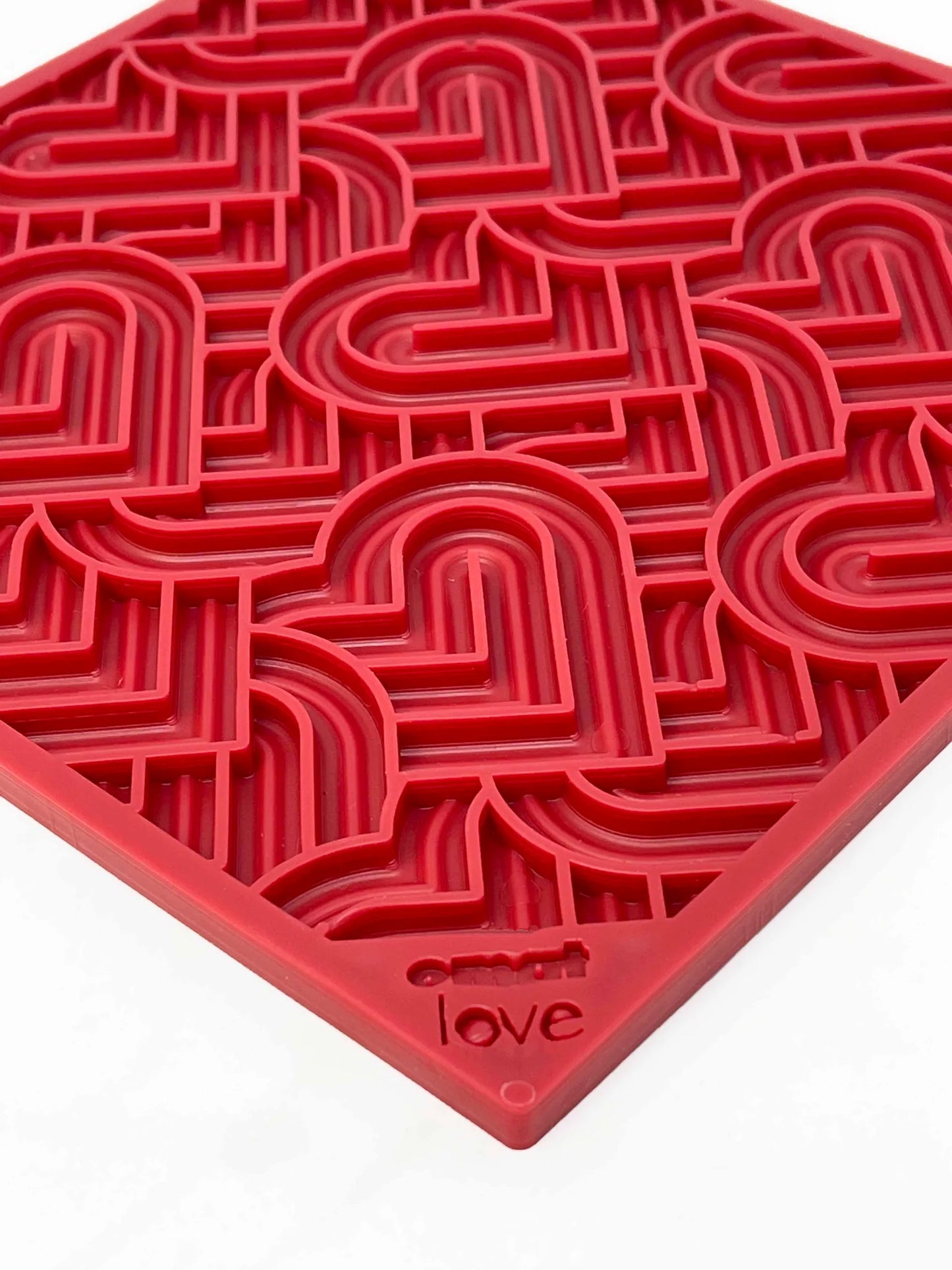 SODAPUP HEART DESIGN "LOVE" EMAT LICK MAT - SMALL