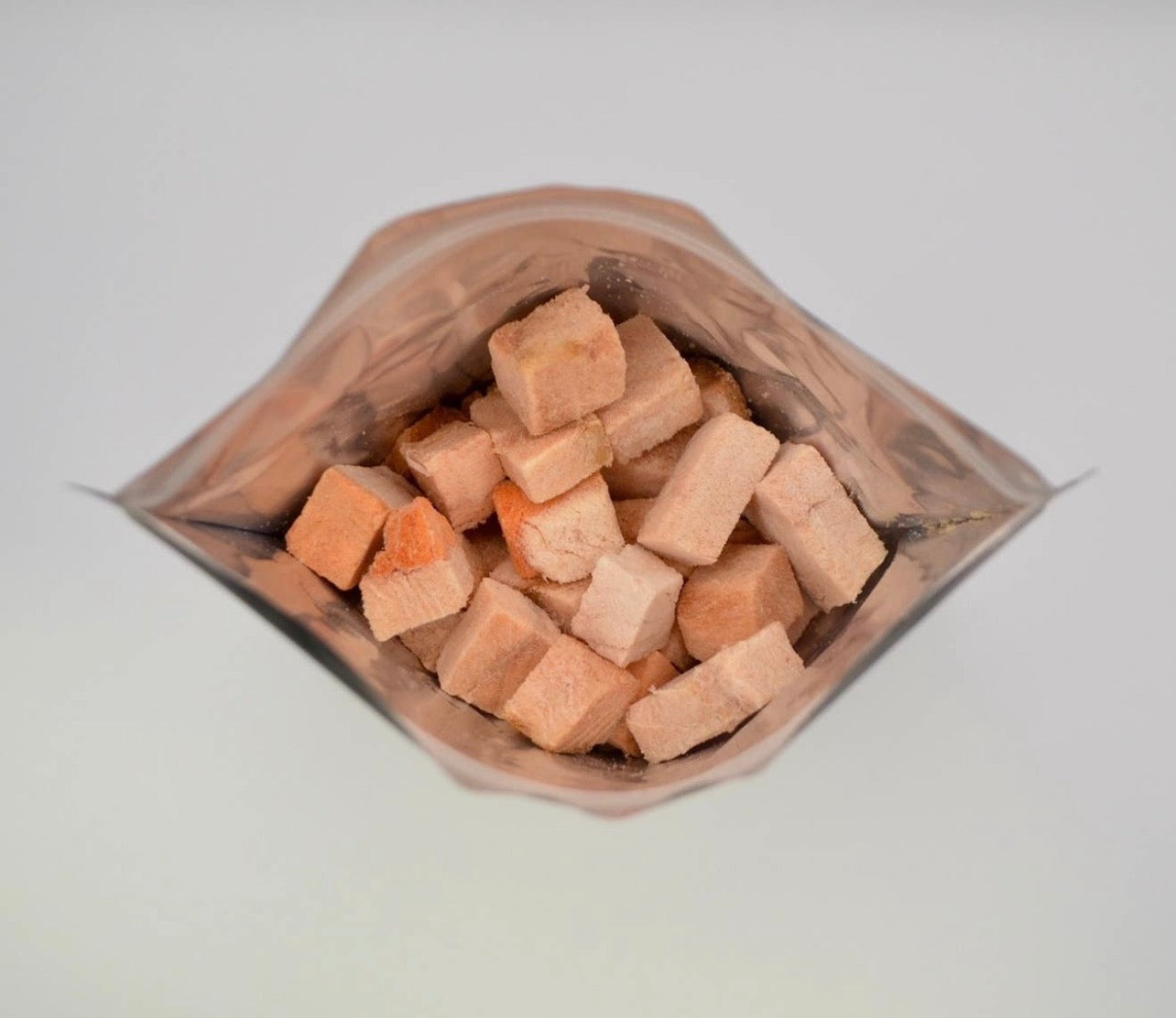 HAPPY CLAWS LUCKY PAWS FREEZE DRIED SALMON CUBES