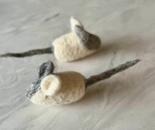 WHISKERS ‘N PAWS WOOL MOUSE
